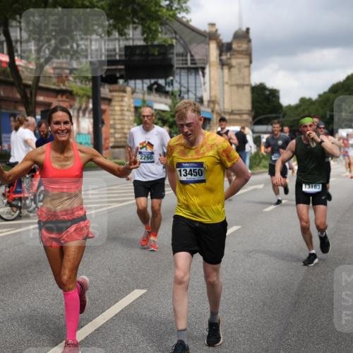 29.06.2025 - hella hamburg halbmarathon Yannick Fuchs http://msf.ph/oto/8182765 29.06.2025 10:43:15 20KM 1094, 1342, 1381, 1452, 1476, 2260, 2596, 3985, 4183, 4185, 4847, 4890, 5705, 6389, 7067, 8302, 8821, 9213, 9348, 9649, 9661, 10053, 10184, 10859, 10860, 11451, 11579, 11679, 11779, 12094, 12421, 12533, 12690, 13009, 13183, 13269, 13450, 13962, 14033, 15384, 15422, 15784, 15857, 15894, 16369, 16592, 16627, 17173, 17395, 17632, 17745, 17855, 17982, 18598, 18873, 18887 meine-sportfotos.de
