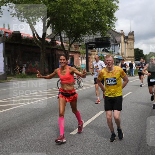 29.06.2025 - hella hamburg halbmarathon Yannick Fuchs http://msf.ph/oto/8182815 29.06.2025 10:43:15 20KM 1094, 1342, 1381, 1452, 1476, 2260, 2596, 3985, 4183, 4185, 4847, 4890, 5705, 6389, 7067, 8302, 8821, 9213, 9348, 9649, 9661, 10053, 10184, 10859, 10860, 11451, 11579, 11679, 11779, 12094, 12421, 12533, 12690, 13009, 13183, 13269, 13450, 13962, 14033, 15384, 15422, 15784, 15857, 15894, 16369, 16592, 16627, 17173, 17395, 17632, 17745, 17855, 17982, 18598, 18873, 18887 meine-sportfotos.de