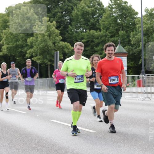 29.06.2025 - hella hamburg halbmarathon Jannik Wohlers http://msf.ph/oto/8182857 29.06.2025 10:23:07 Lombardsbrücke 1048, 1304, 1362, 4391, 4728, 5160, 5406, 6747, 7029, 7820, 9715, 11300, 11798, 11879, 12874, 14265, 14510, 14512, 14821, 15709, 16185, 16251, 16331, 17199, 18070, 18071, 18089, 18332, 18402, 18818, 18865 meine-sportfotos.de