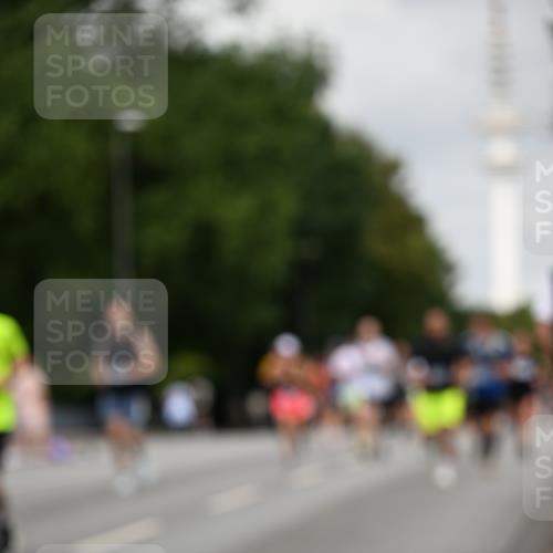 29.06.2025 - hella hamburg halbmarathon Dr. Thomas Lammeyer http://msf.ph/oto/8182935 29.06.2025 10:10:30 Kennedybrücke 1766, 1830, 1936, 1981, 2471, 2624, 3062, 4542, 4666, 5431, 6014, 7741, 8051, 8290, 8744, 10214, 10736, 10781, 10886 meine-sportfotos.de