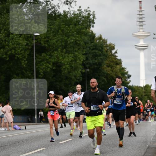 29.06.2025 - hella hamburg halbmarathon Dr. Thomas Lammeyer http://msf.ph/oto/8182952 29.06.2025 10:10:34 Kennedybrücke 1766, 1830, 1936, 1981, 4542, 4550, 4666, 5431, 5951, 8051, 8290, 8744, 8960, 10214, 10736, 10781, 10886 meine-sportfotos.de