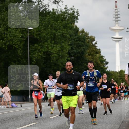 29.06.2025 - hella hamburg halbmarathon Dr. Thomas Lammeyer http://msf.ph/oto/8183000 29.06.2025 10:10:34 Kennedybrücke 1766, 1830, 1936, 1981, 4542, 4550, 4666, 5431, 5951, 8051, 8290, 8744, 8960, 10214, 10736, 10781, 10886 meine-sportfotos.de