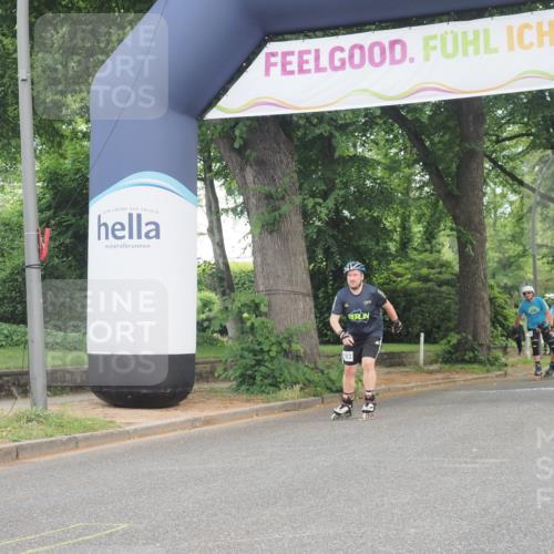 29.06.2025 - hella hamburg halbmarathon KatJ http://msf.ph/oto/8183015 29.06.2025 09:24:03 Zwischen KM18-KM19  meine-sportfotos.de