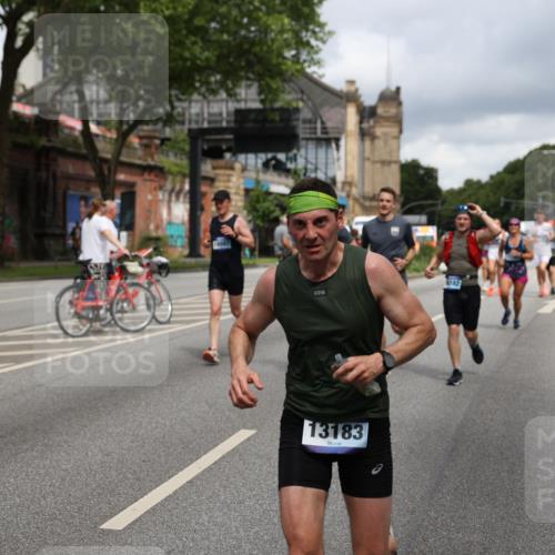 29.06.2025 - hella hamburg halbmarathon Yannick Fuchs http://msf.ph/oto/8183036 29.06.2025 10:43:17 20KM 1094, 1342, 1381, 1452, 1476, 2260, 2592, 2596, 2706, 3060, 3985, 4183, 4185, 4847, 4890, 5705, 6158, 6389, 7067, 8302, 8821, 9038, 9213, 9348, 9649, 9661, 9695, 10053, 10184, 10859, 10860, 11340, 11519, 11579, 11679, 11779, 12094, 12421, 12533, 12690, 13009, 13183, 13233, 13269, 13450, 13688, 13962, 14033, 15384, 15422, 15857, 15894, 16369, 16592, 16627, 17173, 17395, 17632, 17745, 17855, 18598, 18842, 18873, 18887 meine-sportfotos.de