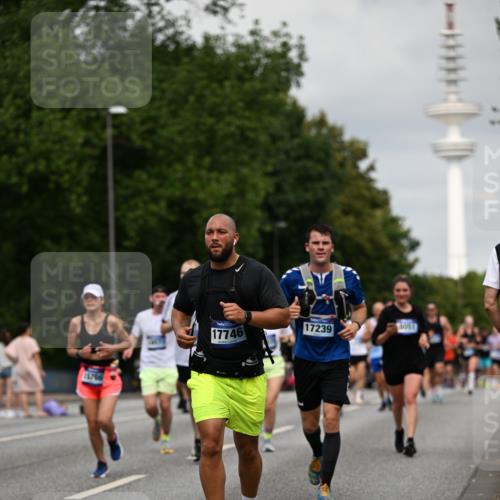 29.06.2025 - hella hamburg halbmarathon Dr. Thomas Lammeyer http://msf.ph/oto/8183066 29.06.2025 10:10:35 Kennedybrücke 1766, 1830, 1936, 1981, 4542, 4550, 4666, 5431, 5951, 8051, 8290, 8744, 8960, 10214, 10736, 10886 meine-sportfotos.de