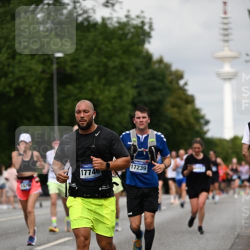 29.06.2025 - hella hamburg halbmarathon Dr. Thomas Lammeyer http://msf.ph/oto/8183118 29.06.2025 10:10:36 Kennedybrücke 1766, 1830, 1936, 1981, 4542, 4550, 4666, 5431, 5951, 8051, 8290, 8744, 8960, 10214, 10736, 10886 meine-sportfotos.de