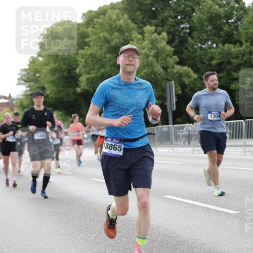 29.06.2025 - hella hamburg halbmarathon Jannik Wohlers http://msf.ph/oto/8183183 29.06.2025 10:23:13 Lombardsbrücke 1048, 1304, 2125, 4391, 4646, 5160, 5406, 6747, 7029, 8031, 8181, 8676, 9715, 10649, 11300, 11793, 12874, 14510, 14512, 14521, 15709, 15739, 15853, 16185, 16251, 16331, 17199, 17385, 18070, 18071, 18089, 18332, 18402, 18818, 18865 meine-sportfotos.de