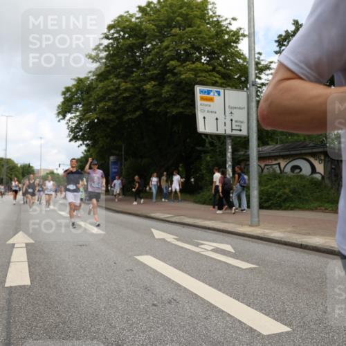 29.06.2025 - hella hamburg halbmarathon Yannick Fuchs http://msf.ph/oto/8183206 29.06.2025 10:28:57 20KM 1080, 1743, 2228, 2879, 3005, 5550, 6305, 7534, 7884, 7901, 9345, 9376, 9519, 10865, 11019, 11202, 13066, 13493, 13494, 13771, 14448, 14549, 15500, 15902, 16148, 16243, 16417, 17489, 17751, 17877, 18026, 18099, 18906 meine-sportfotos.de