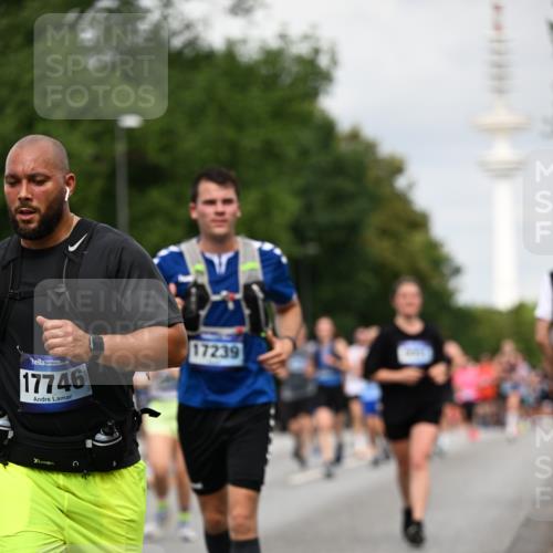 29.06.2025 - hella hamburg halbmarathon Dr. Thomas Lammeyer http://msf.ph/oto/8183308 29.06.2025 10:10:38 Kennedybrücke 1766, 1936, 1981, 4542, 4550, 4666, 5431, 5951, 8051, 8744, 8960, 10214, 10736, 10886 meine-sportfotos.de