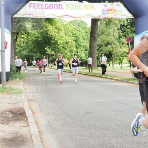 29.06.2025 - hella hamburg halbmarathon MichiJ http://msf.ph/oto/8183312 29.06.2025 10:17:46 Zwischen KM18-KM19 1122, 2604, 7651, 12529, 15576, 17354, 19042 meine-sportfotos.de