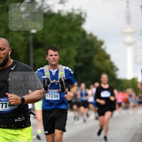 29.06.2025 - hella hamburg halbmarathon Dr. Thomas Lammeyer http://msf.ph/oto/8183322 29.06.2025 10:10:38 Kennedybrücke 1766, 1936, 1981, 4542, 4550, 4666, 5431, 5951, 8051, 8744, 8960, 10214, 10736, 10886 meine-sportfotos.de