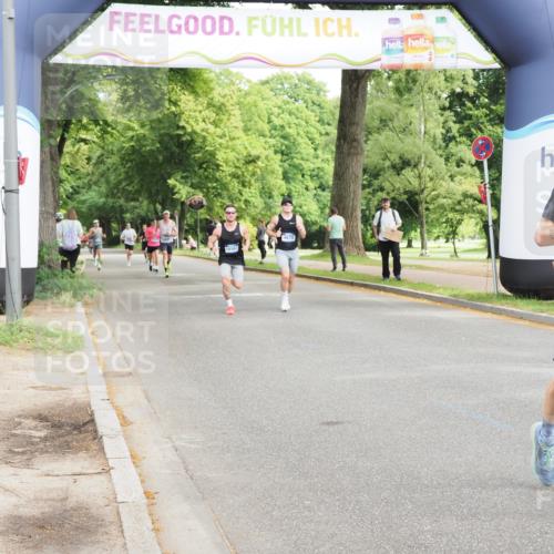 29.06.2025 - hella hamburg halbmarathon MichiJ http://msf.ph/oto/8183330 29.06.2025 10:17:46 Zwischen KM18-KM19 1122, 2604, 7651, 12529, 15576, 17354, 19042 meine-sportfotos.de