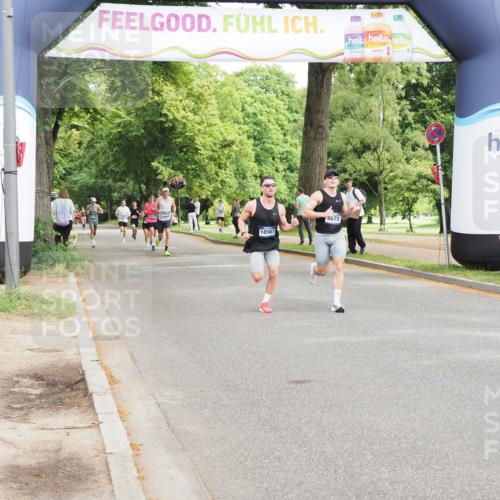 29.06.2025 - hella hamburg halbmarathon MichiJ http://msf.ph/oto/8183389 29.06.2025 10:17:47 Zwischen KM18-KM19 1122, 4678, 7651, 12529, 15576, 17354, 19042 meine-sportfotos.de