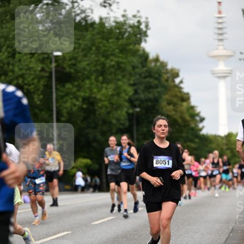 29.06.2025 - hella hamburg halbmarathon Dr. Thomas Lammeyer http://msf.ph/oto/8183401 29.06.2025 10:10:39 Kennedybrücke 1766, 1936, 1981, 4542, 4550, 4666, 5431, 5951, 8051, 8744, 8960, 10214, 10736, 10886 meine-sportfotos.de