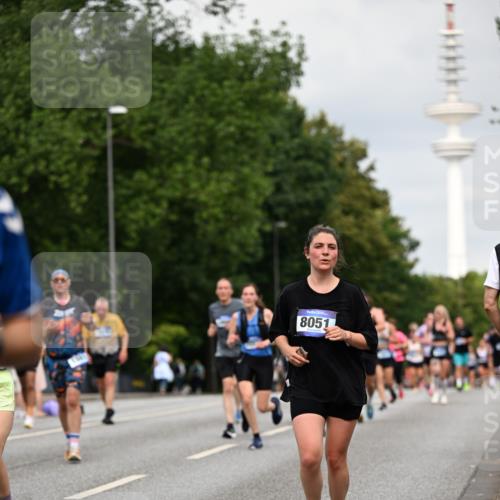 29.06.2025 - hella hamburg halbmarathon Dr. Thomas Lammeyer http://msf.ph/oto/8183408 29.06.2025 10:10:39 Kennedybrücke 1766, 1936, 1981, 4542, 4550, 4666, 5431, 5951, 8051, 8744, 8960, 10214, 10736, 10886 meine-sportfotos.de