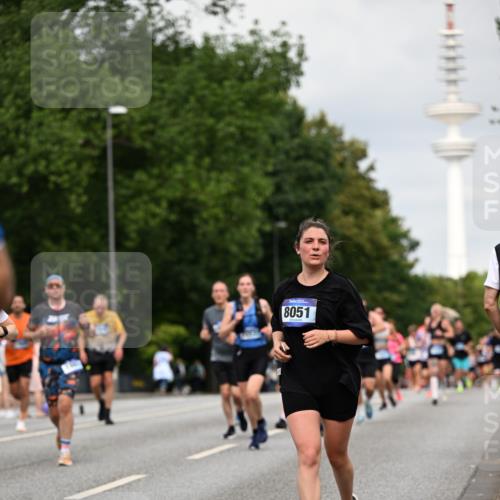 29.06.2025 - hella hamburg halbmarathon Dr. Thomas Lammeyer http://msf.ph/oto/8183424 29.06.2025 10:10:39 Kennedybrücke 1766, 1936, 1981, 4542, 4550, 4666, 5431, 5951, 8051, 8744, 8960, 10214, 10736, 10886 meine-sportfotos.de