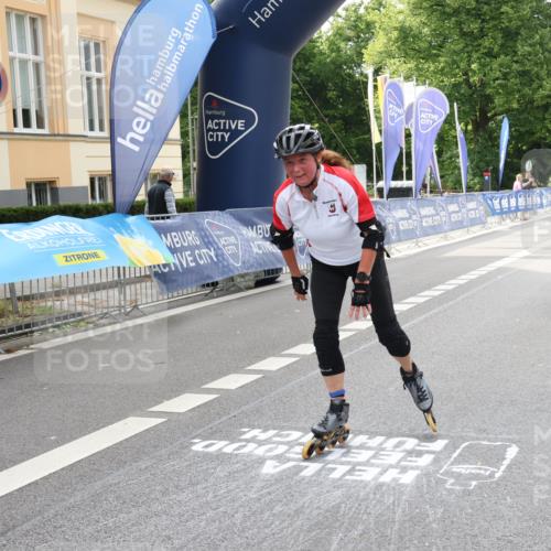 29.06.2025 - hella hamburg halbmarathon Strokosch-Dieckow http://msf.ph/oto/8183461 29.06.2025 09:24:08 Ziel 20041, 20051, 20084, 20109, 20110, 20149, 20205, 20206, 20216, 20336, 20421, 20522, 20542 meine-sportfotos.de