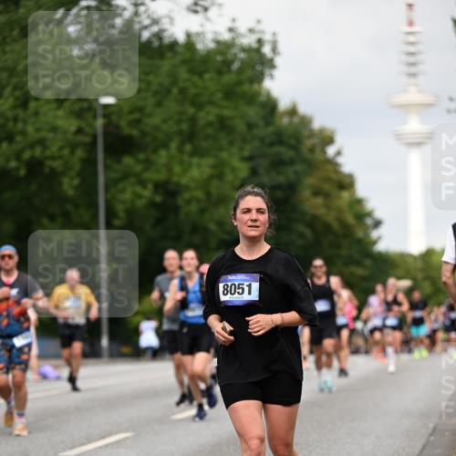 29.06.2025 - hella hamburg halbmarathon Dr. Thomas Lammeyer http://msf.ph/oto/8183493 29.06.2025 10:10:40 Kennedybrücke 1766, 1936, 1981, 4550, 4666, 5431, 5951, 8051, 8744, 8960, 10214, 10736, 10886 meine-sportfotos.de