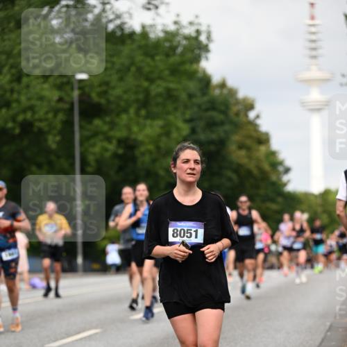 29.06.2025 - hella hamburg halbmarathon Dr. Thomas Lammeyer http://msf.ph/oto/8183502 29.06.2025 10:10:40 Kennedybrücke 1766, 1936, 1981, 4550, 4666, 5431, 5951, 8051, 8744, 8960, 10214, 10736, 10886 meine-sportfotos.de