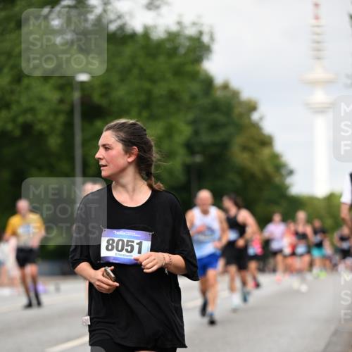 29.06.2025 - hella hamburg halbmarathon Dr. Thomas Lammeyer http://msf.ph/oto/8183549 29.06.2025 10:10:42 Kennedybrücke 1766, 1936, 1981, 4550, 4666, 5431, 5951, 6572, 8051, 8960, 10297, 10736, 10886 meine-sportfotos.de