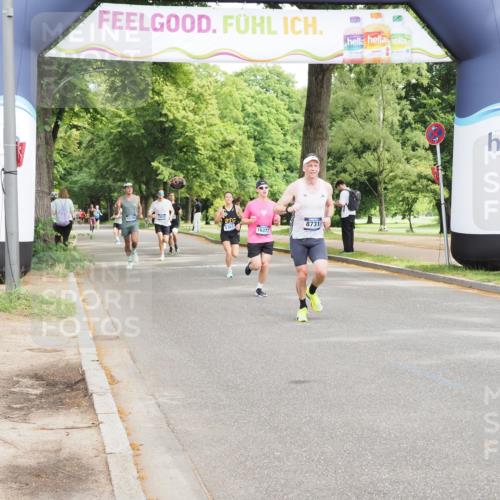 29.06.2025 - hella hamburg halbmarathon MichiJ http://msf.ph/oto/8183582 29.06.2025 10:17:51 Zwischen KM18-KM19 4678, 7651, 8731, 12529, 15576, 17354, 18567, 19042 meine-sportfotos.de