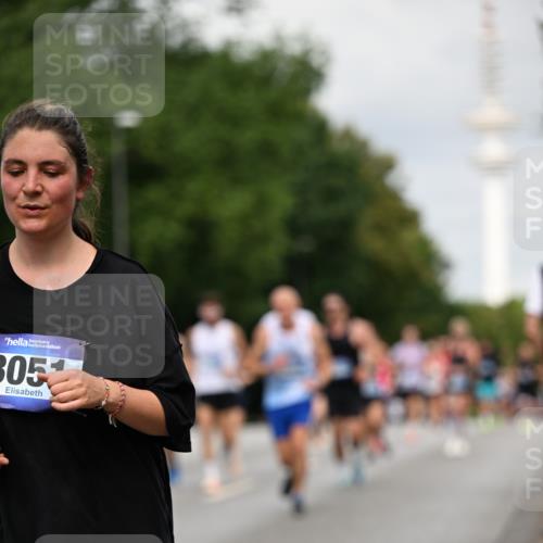 29.06.2025 - hella hamburg halbmarathon Dr. Thomas Lammeyer http://msf.ph/oto/8183597 29.06.2025 10:10:42 Kennedybrücke 1766, 1936, 1981, 4550, 4666, 5431, 5951, 6572, 8051, 8960, 10297, 10736, 10886 meine-sportfotos.de