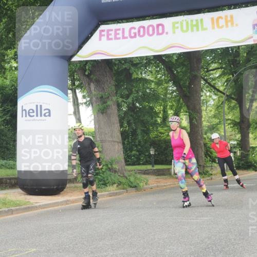 29.06.2025 - hella hamburg halbmarathon KatJ http://msf.ph/oto/8183687 29.06.2025 09:24:15 Zwischen KM18-KM19  meine-sportfotos.de