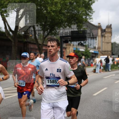 29.06.2025 - hella hamburg halbmarathon Yannick Fuchs http://msf.ph/oto/8183742 29.06.2025 10:43:24 20KM 1094, 1342, 1381, 1452, 1476, 2013, 2260, 2504, 2592, 2596, 2706, 2889, 3060, 4017, 4183, 4185, 4847, 4890, 5460, 5705, 6158, 7067, 7297, 8112, 8302, 8821, 9038, 9126, 9213, 9463, 9619, 9649, 9661, 9695, 10053, 10184, 10859, 10860, 11340, 11519, 11579, 11679, 11779, 11977, 12094, 12421, 12533, 12670, 13009, 13183, 13233, 13269, 13450, 13688, 15384, 15422, 15523, 15857, 15894, 16114, 16369, 16592, 16627, 16731, 17173, 17632, 18842, 18873, 18887 meine-sportfotos.de