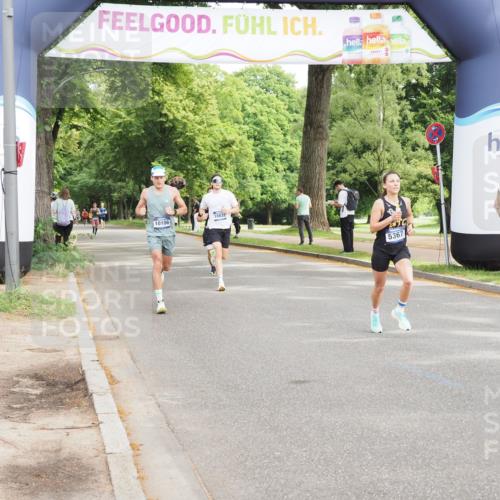 29.06.2025 - hella hamburg halbmarathon MichiJ http://msf.ph/oto/8183766 29.06.2025 10:17:53 Zwischen KM18-KM19 4678, 5367, 7651, 8731, 10106, 16377, 18567 meine-sportfotos.de