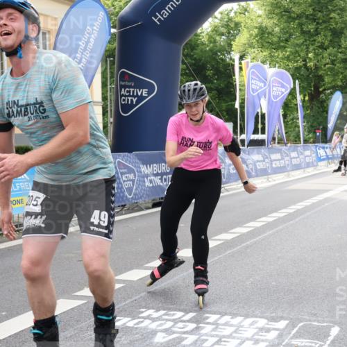 29.06.2025 - hella hamburg halbmarathon Strokosch-Dieckow http://msf.ph/oto/8183814 29.06.2025 09:24:15 Ziel 20003, 20051, 20084, 20109, 20110, 20149, 20205, 20206, 20216, 20336, 20391 meine-sportfotos.de