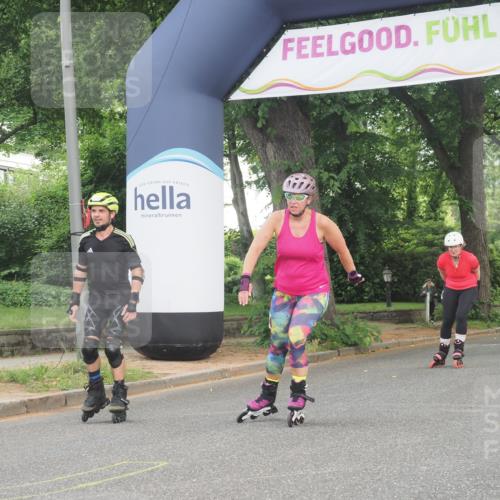 29.06.2025 - hella hamburg halbmarathon KatJ http://msf.ph/oto/8183816 29.06.2025 09:24:16 Zwischen KM18-KM19  meine-sportfotos.de
