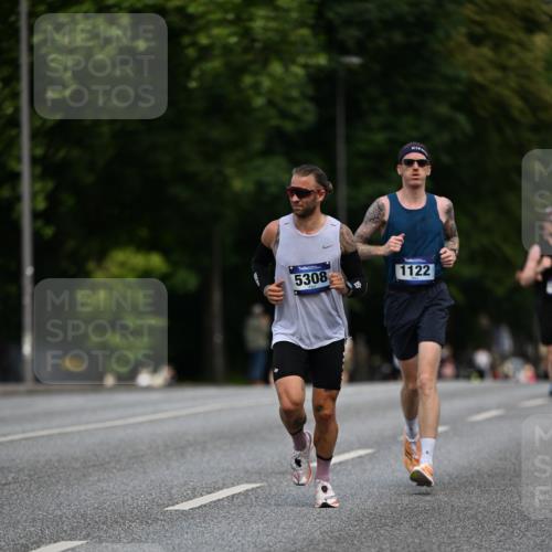 29.06.2025 - hella hamburg halbmarathon Dr. Thomas Lammeyer http://msf.ph/oto/8183823 29.06.2025 09:47:21 Kennedybrücke 1122, 1953, 3189, 3379, 5308, 5344, 7231, 7793, 8975, 9047, 9079, 10106, 10173, 11150 meine-sportfotos.de