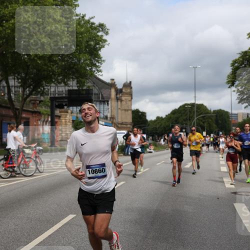 29.06.2025 - hella hamburg halbmarathon Yannick Fuchs http://msf.ph/oto/8183872 29.06.2025 10:43:25 20KM 1094, 1342, 1381, 1452, 1476, 2013, 2504, 2592, 2596, 2706, 2889, 2937, 3060, 4017, 4183, 4185, 4847, 4890, 5460, 5705, 6158, 7067, 7297, 8112, 8302, 8821, 9038, 9126, 9213, 9463, 9619, 9649, 9661, 9695, 10053, 10184, 10859, 10860, 11340, 11519, 11579, 11679, 11779, 11977, 12094, 12421, 12533, 12670, 13233, 13269, 13688, 14526, 15384, 15422, 15523, 15857, 15894, 16114, 16369, 16592, 16627, 16731, 17173, 17632, 18842, 18873, 18887 meine-sportfotos.de