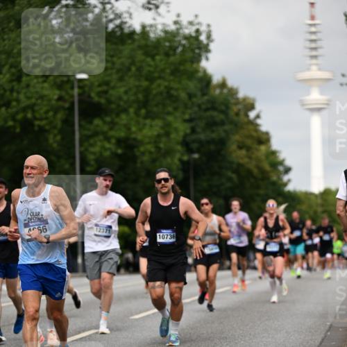 29.06.2025 - hella hamburg halbmarathon Dr. Thomas Lammeyer http://msf.ph/oto/8183908 29.06.2025 10:10:45 Kennedybrücke 1245, 1766, 1936, 1981, 4550, 4666, 5951, 6572, 8051, 8960, 10297, 10736, 10886 meine-sportfotos.de