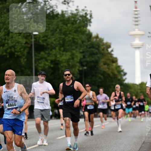 29.06.2025 - hella hamburg halbmarathon Dr. Thomas Lammeyer http://msf.ph/oto/8183948 29.06.2025 10:10:45 Kennedybrücke 1245, 1766, 1936, 1981, 4550, 4666, 5951, 6572, 8051, 8960, 10297, 10736, 10886 meine-sportfotos.de