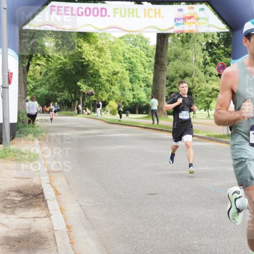 29.06.2025 - hella hamburg halbmarathon MichiJ http://msf.ph/oto/8183978 29.06.2025 10:17:56 Zwischen KM18-KM19 5367, 8731, 10106, 13383, 16377, 18567, 18832 meine-sportfotos.de