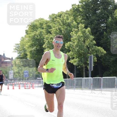29.06.2025 - hella hamburg halbmarathon Jannik Wohlers http://msf.ph/oto/8183989 29.06.2025 09:43:06 Lombardsbrücke 1271, 2075, 2180, 6090, 7380, 8318, 9767, 13374, 15023, 15483, 15671 meine-sportfotos.de