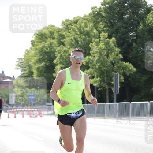 29.06.2025 - hella hamburg halbmarathon Jannik Wohlers http://msf.ph/oto/8183999 29.06.2025 09:43:06 Lombardsbrücke 1271, 2075, 2180, 6090, 7380, 8318, 9767, 13374, 15023, 15483, 15671 meine-sportfotos.de