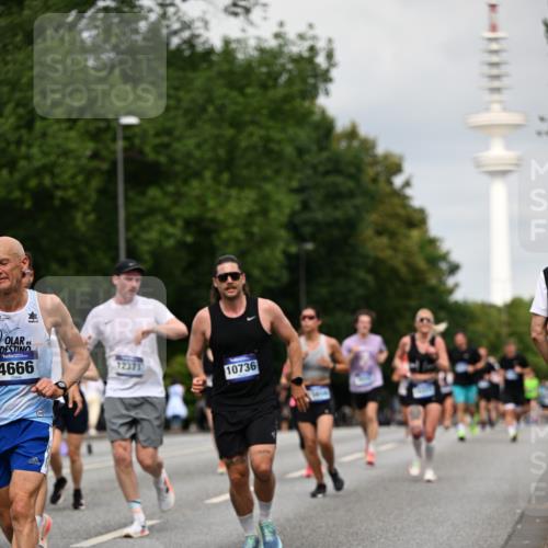 29.06.2025 - hella hamburg halbmarathon Dr. Thomas Lammeyer http://msf.ph/oto/8184041 29.06.2025 10:10:45 Kennedybrücke 1245, 1766, 1936, 1981, 4550, 4666, 5951, 6572, 8051, 8960, 10297, 10736, 10886 meine-sportfotos.de