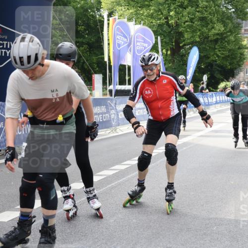 29.06.2025 - hella hamburg halbmarathon Strokosch-Dieckow http://msf.ph/oto/8184053 29.06.2025 09:24:19 Ziel 20003, 20084, 20109, 20149, 20216, 20336, 20391 meine-sportfotos.de