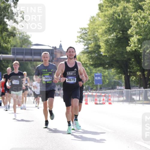 29.06.2025 - hella hamburg halbmarathon Jannik Wohlers http://msf.ph/oto/8184196 29.06.2025 09:43:09 Lombardsbrücke 1271, 2075, 2180, 6090, 7380, 8318, 15023, 17893 meine-sportfotos.de