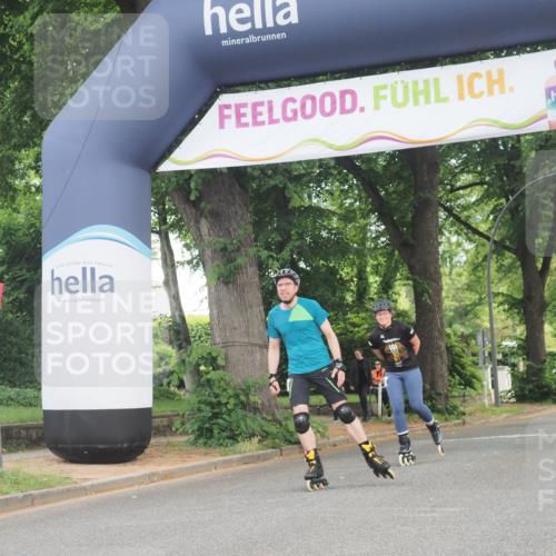 29.06.2025 - hella hamburg halbmarathon KatJ http://msf.ph/oto/8184209 29.06.2025 09:24:20 Zwischen KM18-KM19  meine-sportfotos.de