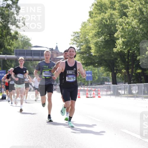 29.06.2025 - hella hamburg halbmarathon Jannik Wohlers http://msf.ph/oto/8184214 29.06.2025 09:43:10 Lombardsbrücke 2075, 2180, 6090, 7380, 8318, 13941, 15023, 17893 meine-sportfotos.de