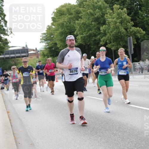29.06.2025 - hella hamburg halbmarathon Jannik Wohlers http://msf.ph/oto/8184237 29.06.2025 10:23:22 Lombardsbrücke 1304, 1545, 2125, 2489, 4122, 4646, 4990, 5055, 5160, 5358, 5406, 6747, 8031, 8149, 8181, 8676, 9603, 9715, 10649, 11044, 11300, 11454, 11793, 13149, 14521, 15739, 15853, 16251, 16331, 17199, 17385, 17513, 18091, 18314, 18745, 18865, 18998, 19017 meine-sportfotos.de