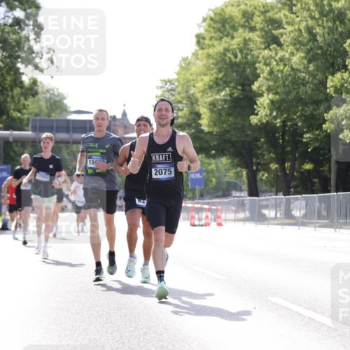 29.06.2025 - hella hamburg halbmarathon Jannik Wohlers http://msf.ph/oto/8184242 29.06.2025 09:43:10 Lombardsbrücke 2075, 2180, 6090, 7380, 8318, 13941, 15023, 17893 meine-sportfotos.de