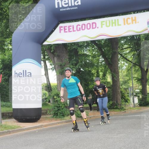 29.06.2025 - hella hamburg halbmarathon KatJ http://msf.ph/oto/8184250 29.06.2025 09:24:20 Zwischen KM18-KM19  meine-sportfotos.de