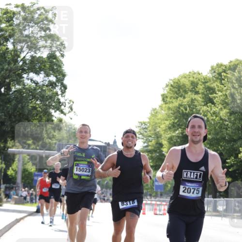 29.06.2025 - hella hamburg halbmarathon Jannik Wohlers http://msf.ph/oto/8184302 29.06.2025 09:43:11 Lombardsbrücke 2075, 2180, 2203, 6090, 7380, 8318, 10351, 13941, 15023, 15136, 17893, 18763 meine-sportfotos.de