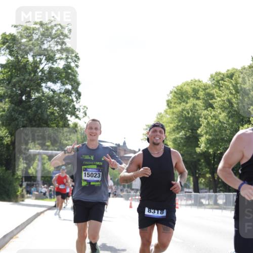 29.06.2025 - hella hamburg halbmarathon Jannik Wohlers http://msf.ph/oto/8184343 29.06.2025 09:43:11 Lombardsbrücke 2075, 2180, 2203, 6090, 7380, 8318, 10351, 13941, 15023, 15136, 17893, 18763 meine-sportfotos.de
