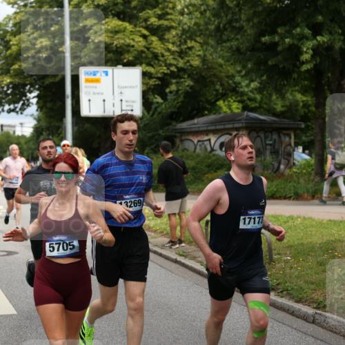 29.06.2025 - hella hamburg halbmarathon Yannick Fuchs http://msf.ph/oto/8184395 29.06.2025 10:43:29 20KM 1094, 1342, 1381, 1452, 1476, 2013, 2504, 2592, 2596, 2706, 2889, 2937, 3060, 4017, 4183, 4185, 4832, 5460, 5705, 6158, 7067, 7297, 7332, 8112, 8302, 8821, 9038, 9126, 9213, 9463, 9619, 9649, 9695, 9924, 10053, 10184, 10859, 10860, 11340, 11519, 11579, 11679, 11779, 11819, 11977, 12094, 12421, 12533, 12670, 13233, 13269, 13688, 14526, 15422, 15523, 15857, 15894, 16114, 16369, 16627, 16653, 16731, 16891, 17173, 17632, 17753, 18058, 18842, 18873 meine-sportfotos.de
