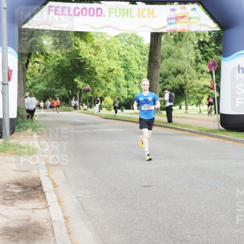 29.06.2025 - hella hamburg halbmarathon MichiJ http://msf.ph/oto/8184397 29.06.2025 10:18:07 Zwischen KM18-KM19 1953, 3075 meine-sportfotos.de